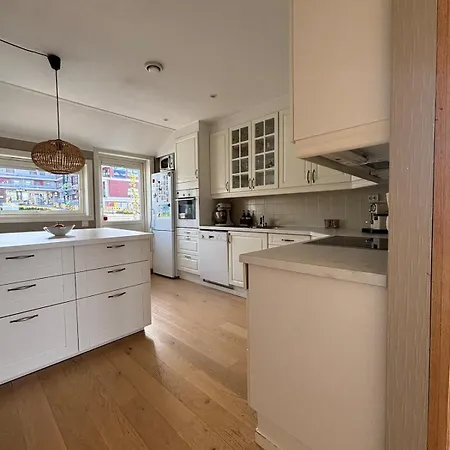 100m From Ons - Small House With 3 Bedrooms شقة