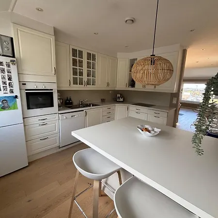 100m From Ons - Small House With 3 Bedrooms شقة